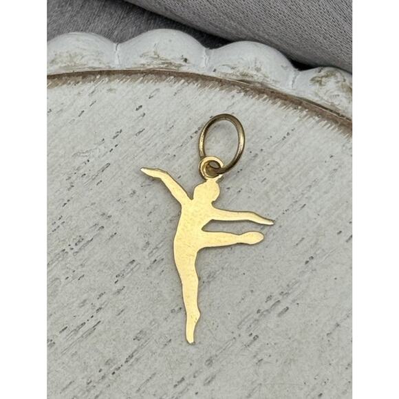 Vintage 14k Yellow Gold Ballet Dancer Tiny Charm Pendant 0.50G / 0.8in